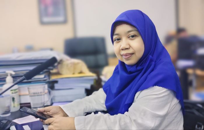 Anggota Komisi B DPRD Kota Surabaya Zurotul Mar - Image