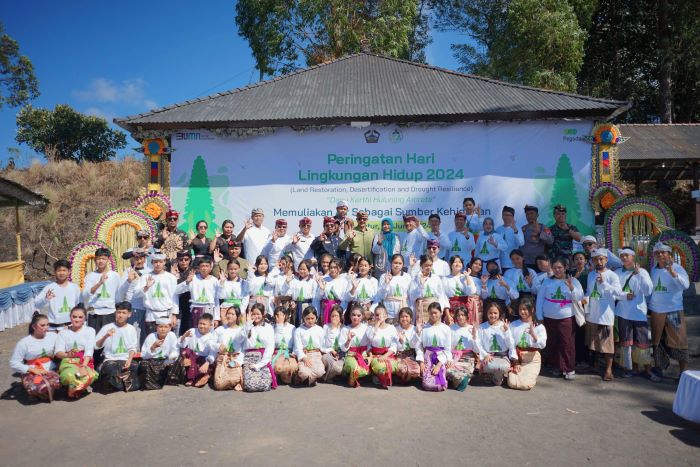 Peringati Hari Lingkungan Hidup Sedunia, PT Pegadaian bersama sejumlah pihak gelar aksi peduli lingkungan di Kabupaten Bangli. (Istimewa) - Image