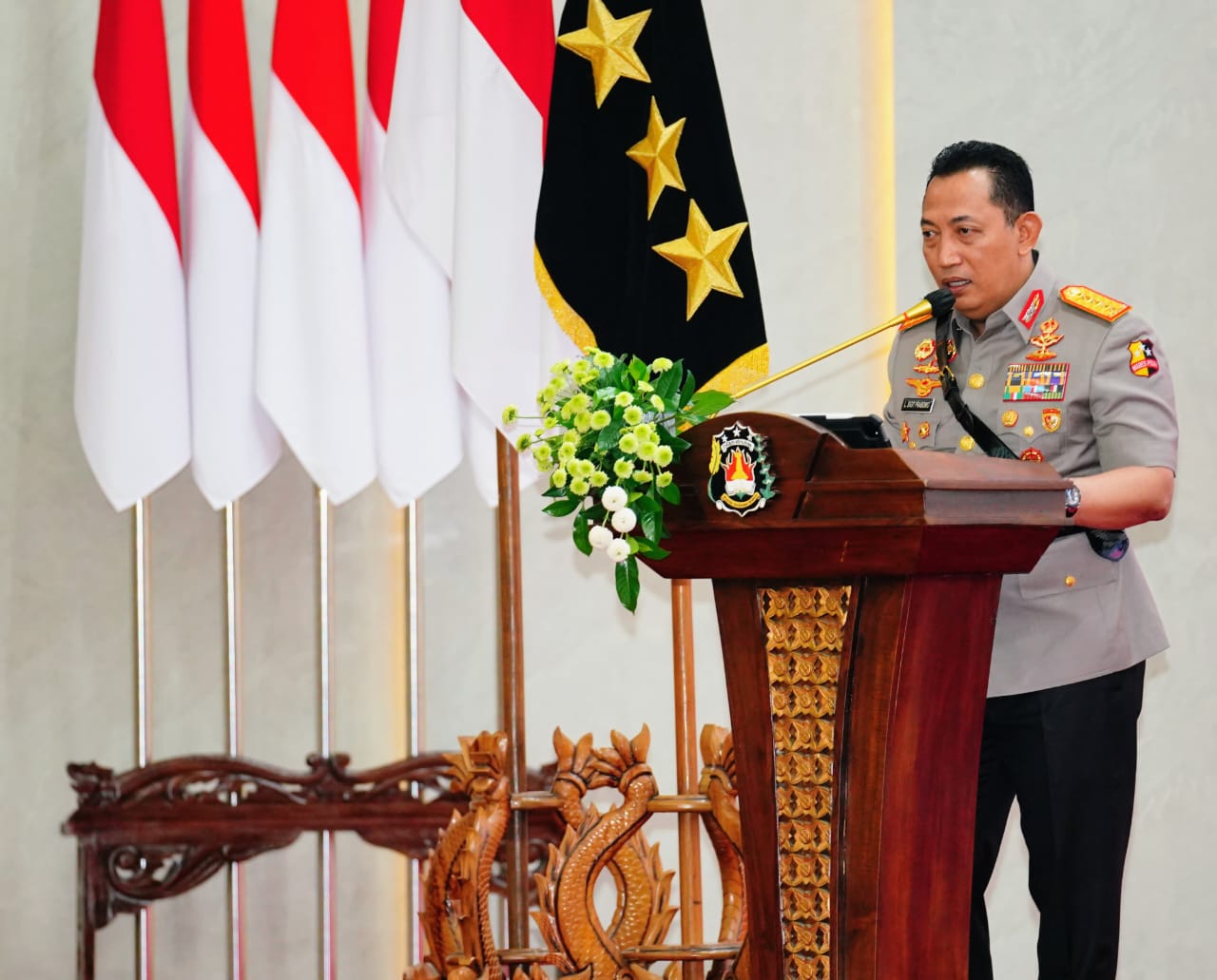 Kapolri Jenderal Listyo Sigit Prabowo saat menutup Pendidikan Taruna Akpol di Semarang. (Mabes Polri) - Image