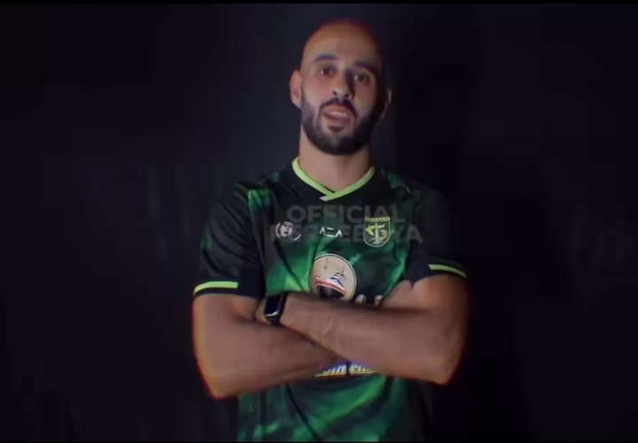 Profil gelandang bertahan baru Persebaya, Muhammed Rashid. (Instagram/Persebaya) - Image