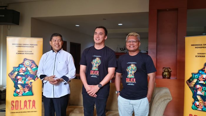 Rendy Kjaernett jadi pemeran utama film Solata (Teman Adalah Keluarga yang Kita Pilih). (Istimewa) - Image