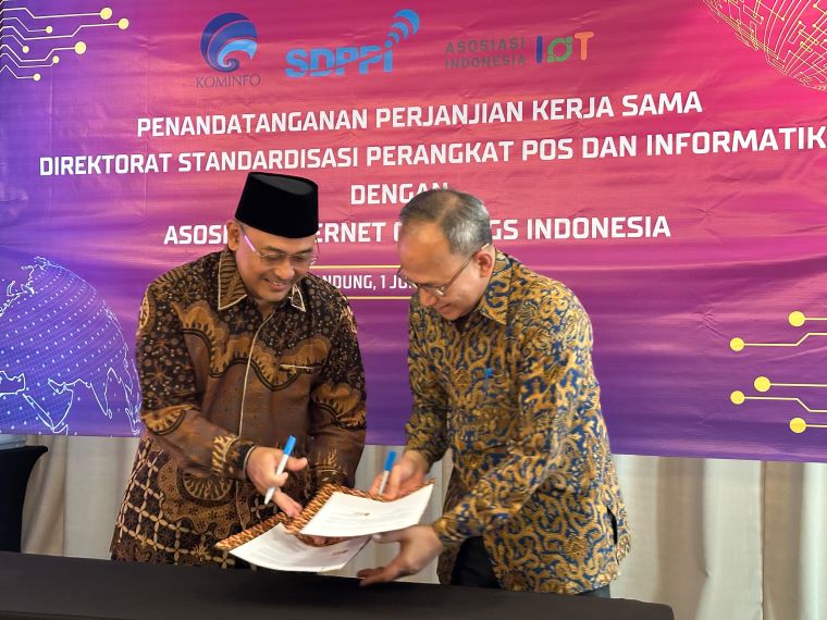 Penandatanganan kerja sama Asioti dengan Ditstand Kominfo untuk mendorong pengembangan perangkat IoT di Indonesia - Image