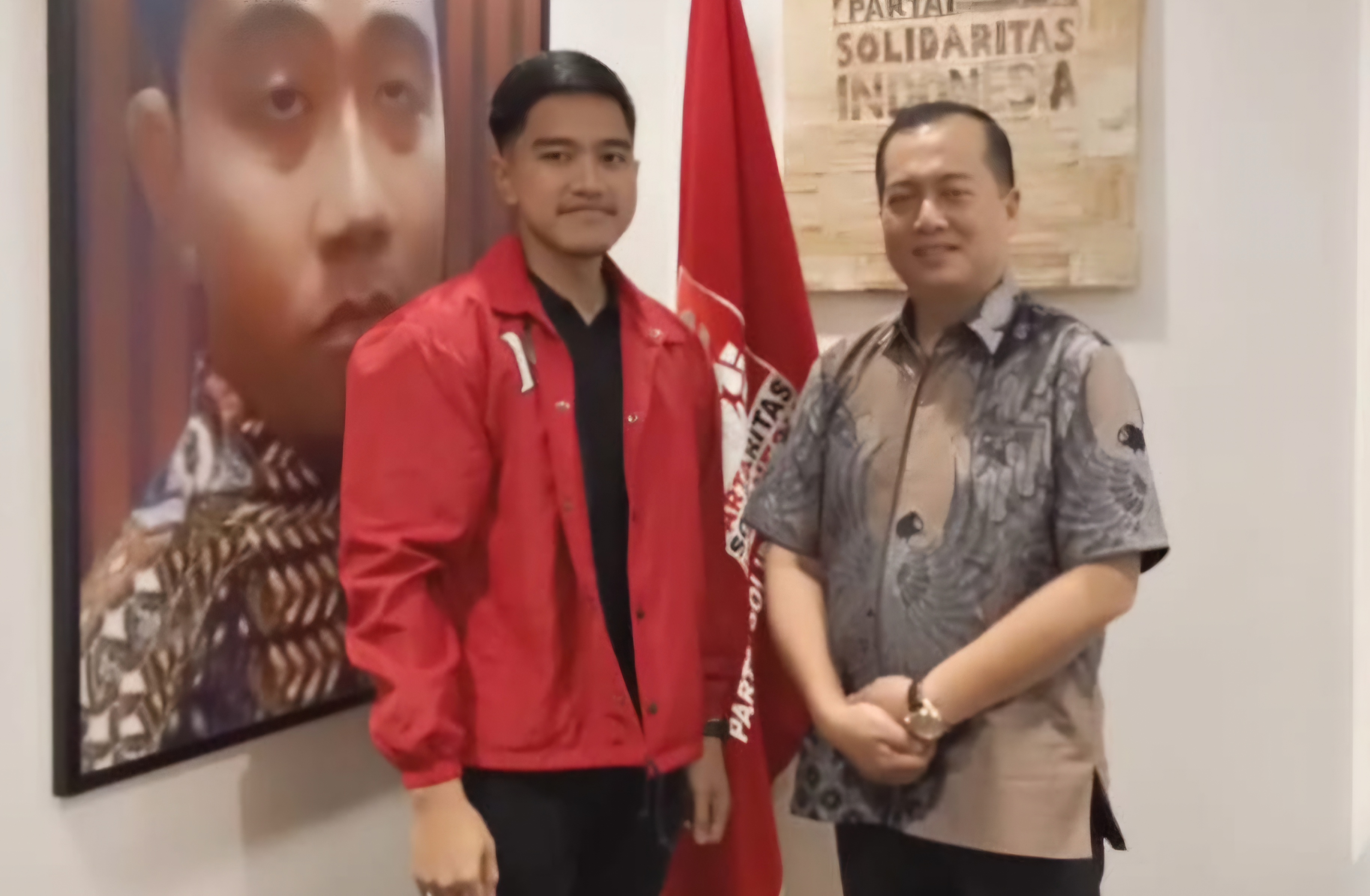 Kandidat gubernur NTB Lalu Muhammad Iqbal bertemu dengan Ketua Umum PSI Kaesang Pangarep. (Istimewa) - Image