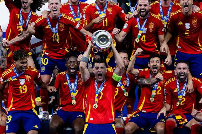 Spanyol meninggalkan catatan epik di Euro 2024 dengan raihan gelar juara dan lahirnya bintang baru yang pecahkan rekor. (Instagram/@sefutbol) - Image