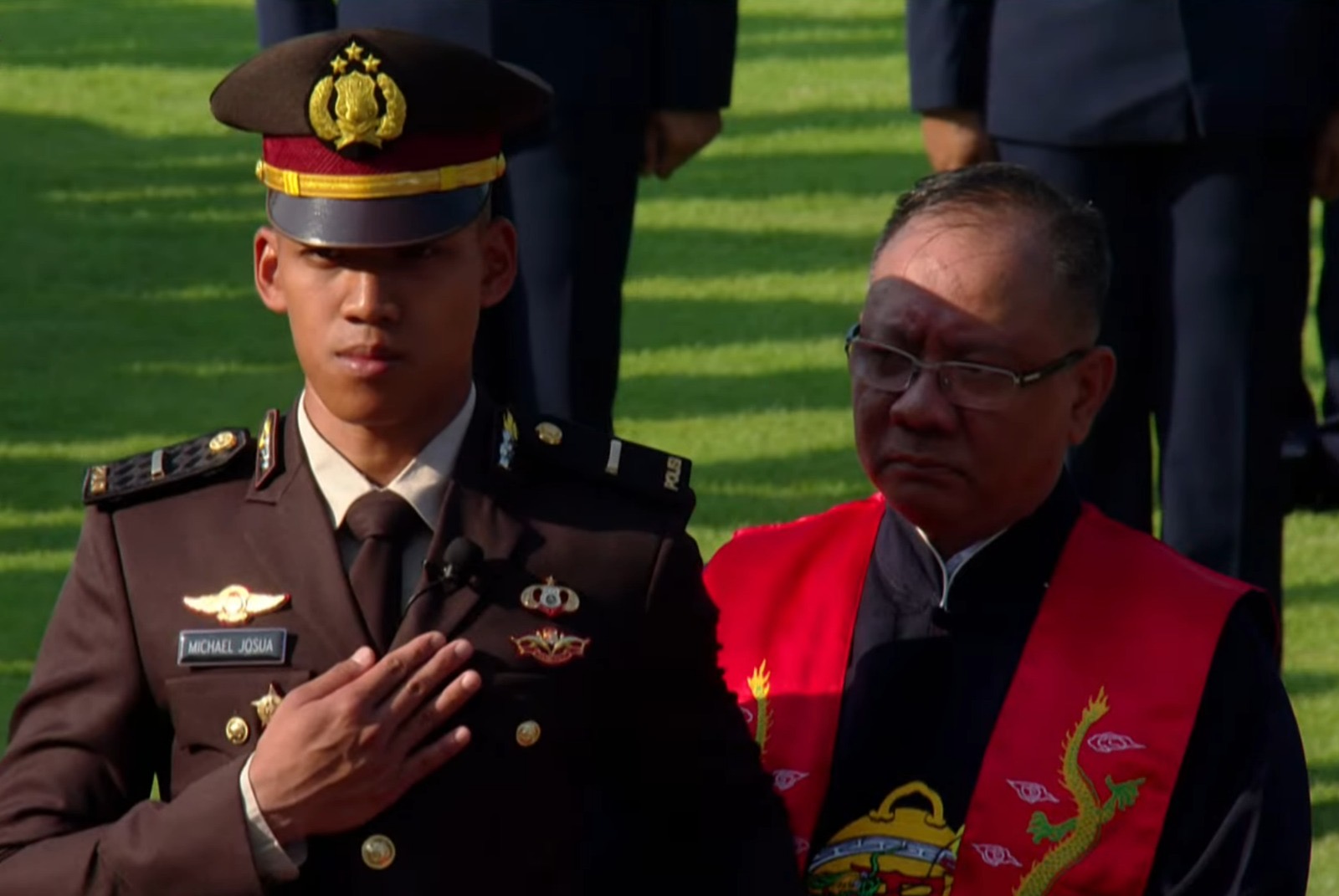 Michael Yosua saat hendak dilantik Presiden Jokowi. (Mabes Polri) - Image