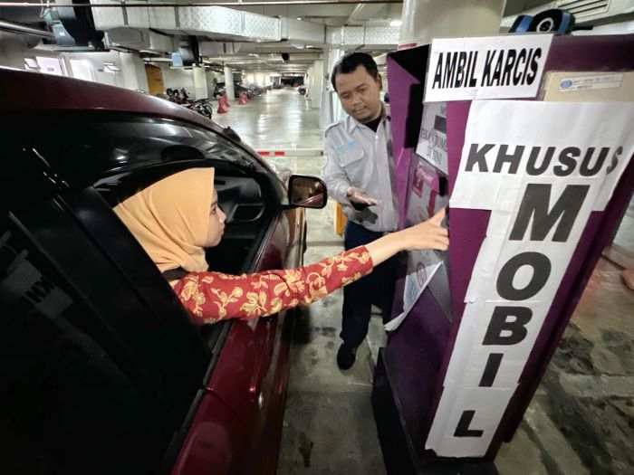 Dishub Surabaya menambah titik lokasi parkir resmi di Kota Pahlawan. (Pemkot Surabaya) - Image