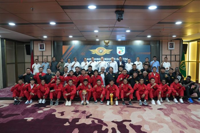 Launching pengurus dan tim Adhyaksa FC yang akan berlaga di Liga 2 sepak bola nasional Indonesia 2024/2025. (Istimewa) - Image