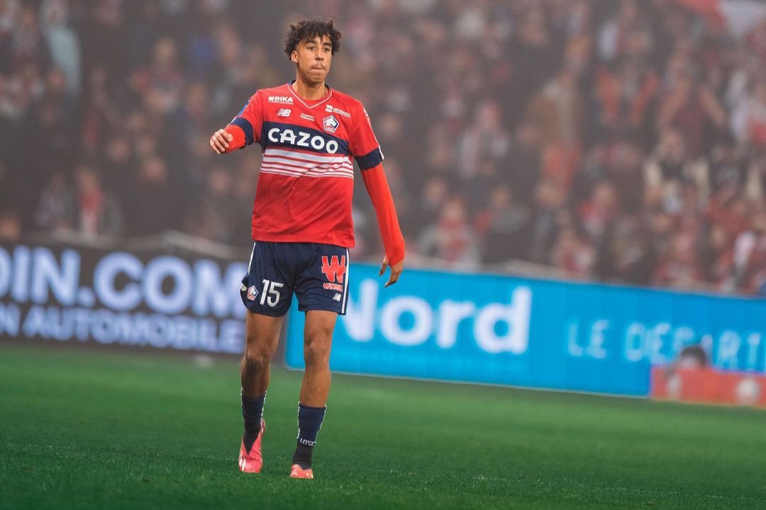 Leny Yoro saat bermain untuk Lille (Sumber foto: Instagram/ @YL15) - Image