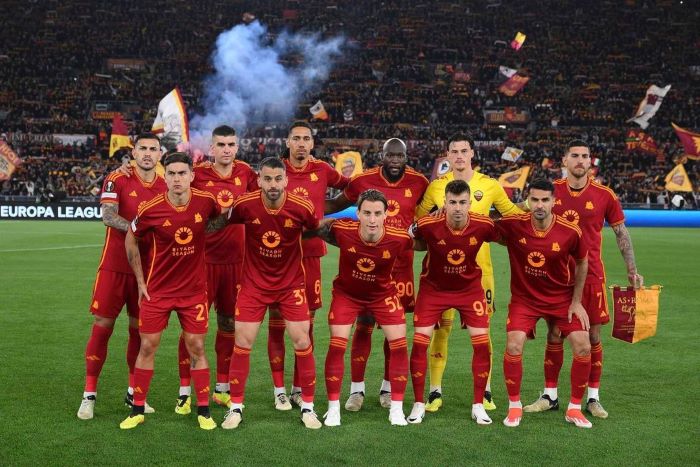 AS Roma harus bermain imbang melawan FC Kosice (Instagram/@svilar_mile) - Image