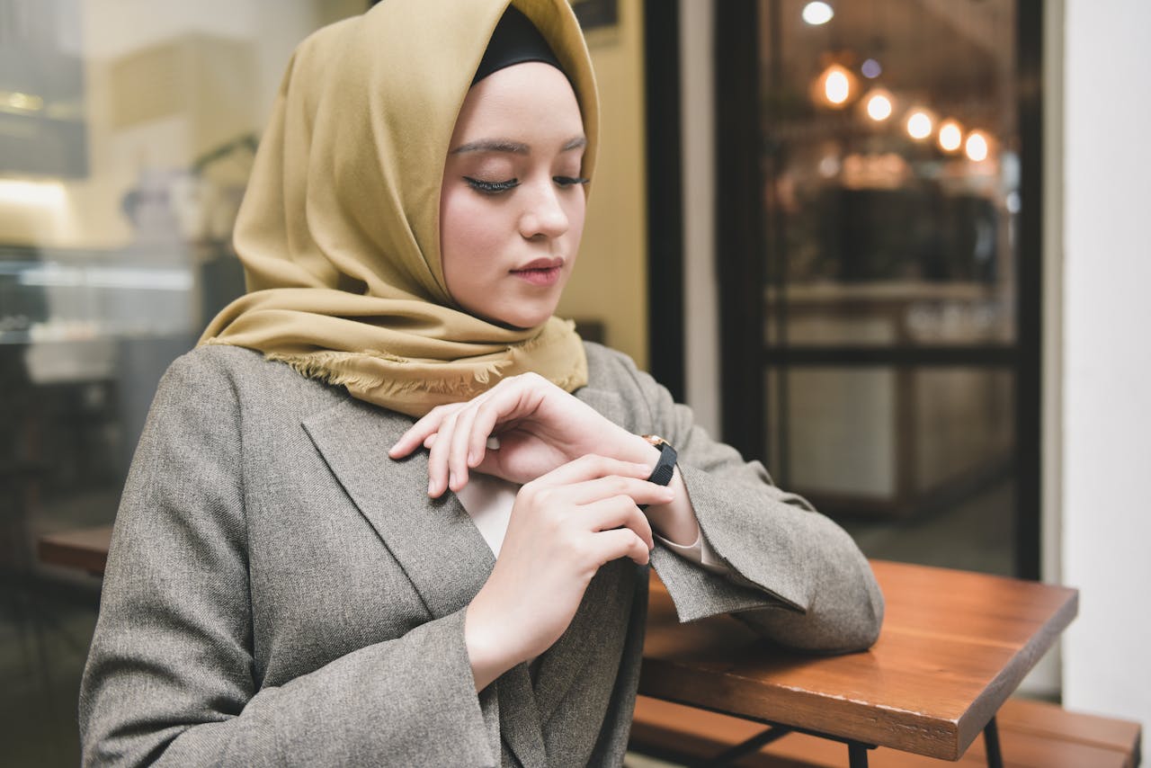 Weton istri yang pintar cari uang menurut Primbon Jawa./Pexels/ Hakim Santoso - Image