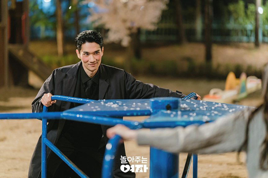 Salah satu drakor tentang teman masa kecil yakni Sweet Mobster./Website JTBC - Image