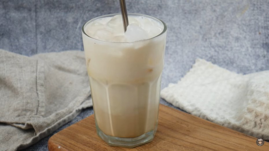 Roasted Milk Tea./Tangkapan Layar YouTube Puguh Kristanto Kitchen - Image