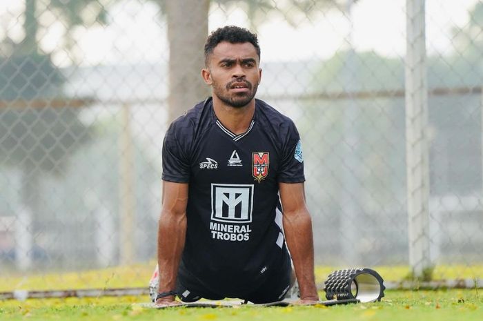 Yakob Sayuri jadi salah satu pemain kunci dari Malut United di Liga 1 Indonesia 2024/2025. (Instagram/@yassa_sayuri22) - Image