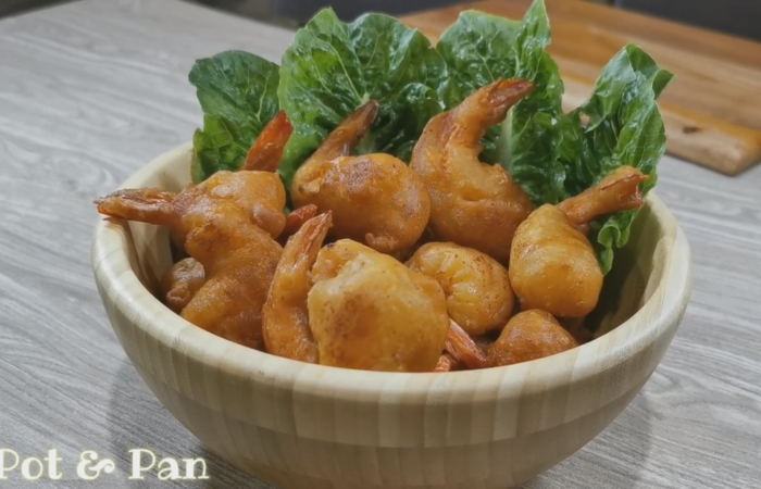 Resep Udang Goreng Balon yang Enak dan Krispi./Tangkap Layar YouTube Pot & Pan - Image