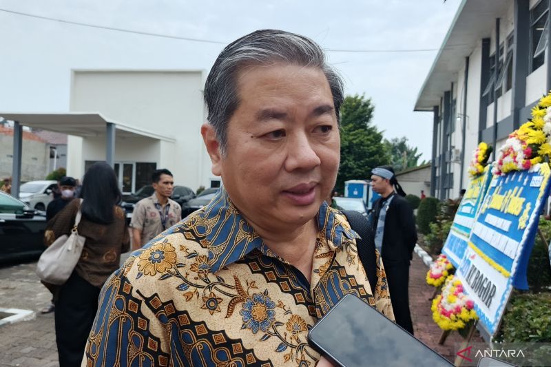 Ketua Umum Gabungan Pengusaha Makanan dan Minuman Seluruh Indonesia (Gapmmi) Adhi Lukman. (ANTARA) - Image