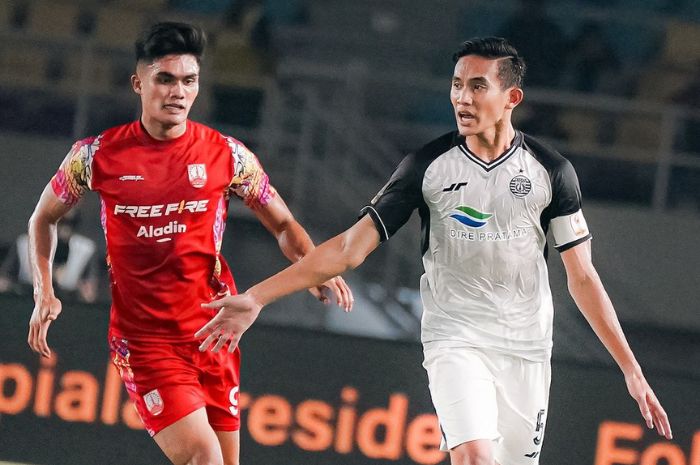 Rizky Ridho (kanan), mantan pemain Persebaya Surabaya, dipercaya jadi kapten Persija Jakarta di Liga 1 Indonesia 2024/2025. (Instagram/@persija) - Image
