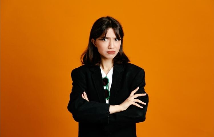 Ilustrasi- Perempuan yang tak sadar mengintimidasi pria. (stockking-freepik) - Image
