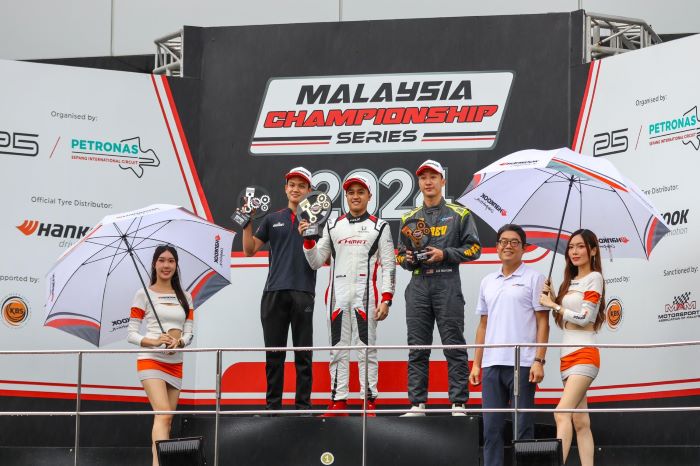 Avila Bahar dan Putera Adam memenangi Round 3 Malaysian Championship Series (MCS) di Sepang International Circuit. (Istimewa) - Image