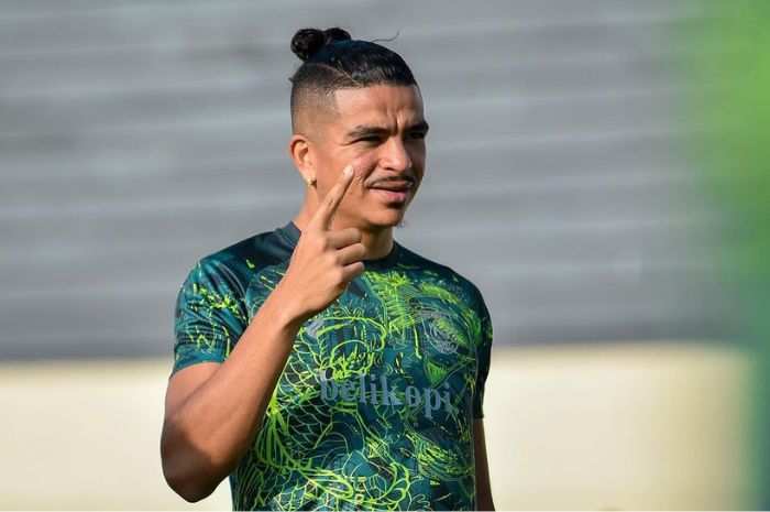 Anderson Nascimento akan ramaikan persaingan Liga 2 Indonesia 2024/2025 bersama Persela Lamongan. (Instagram/@perselafc) - Image