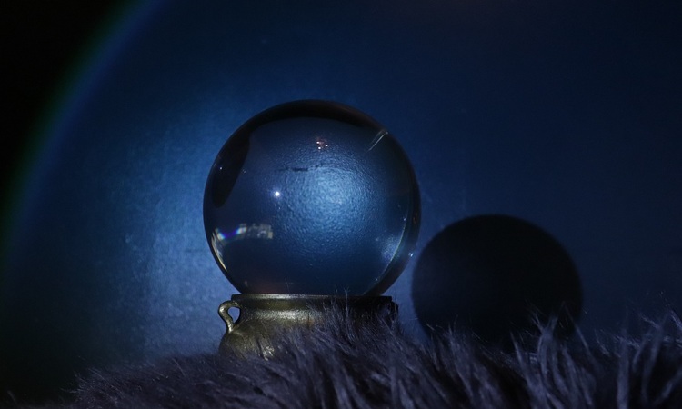 3 Zodiak yang Sedang Mendapat Keberuntungan Karma pada Bulan Agustus Ini - Image