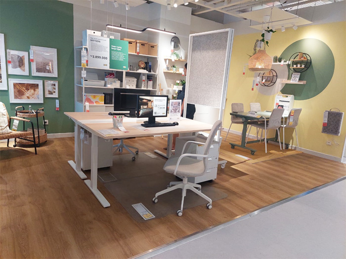 Memasuki toko IKEA, pelanggan dapat menjelajahi berbagai ruangan pameran yang dirancang untuk memberikan inspirasi dalam merancang rumah. (Istimewa). - Image