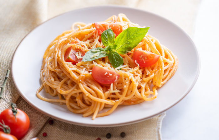 6 Daftar Makanan yang Dapat Menambah Berat Badan./ freepik.com - Image