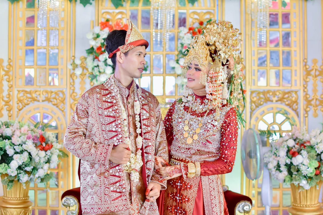 Weton yang sukses dan kaya setelah menikah menurut Primbon Jawa. (Pexels/INDRA DANBOO) - Image