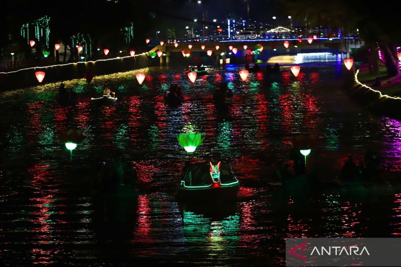 Pemkot Surabaya kembangkan transportasi air atasi kemacetan (ANTARA) - Image