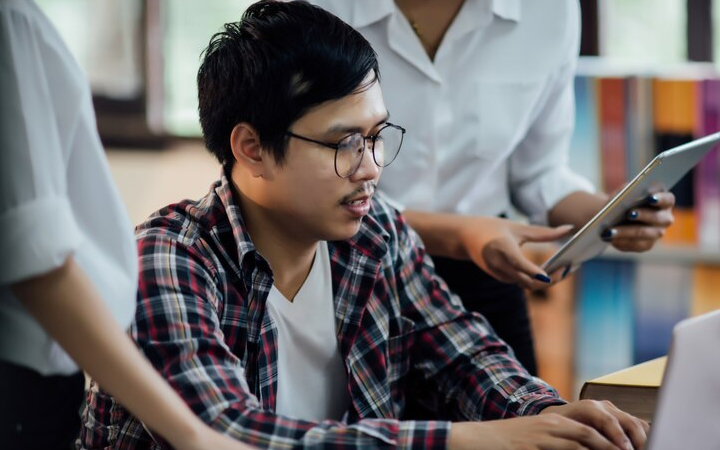 ilustrasi seseorang yang memiliki iq di atas rata-rata/ Sumber foto: Freepik - Image