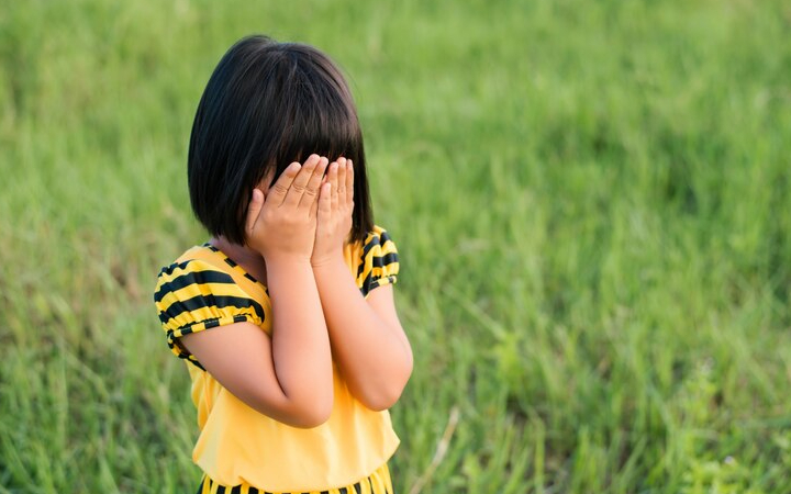 ilustrasi anak-anak yang tidak pernah mengetahui kasih sayang sejati/ Sumber foto: Freepik - Image