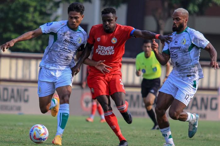 Semen Padang berhasil bungkam PSS Sleman 1-0 dan raih kemenangan perdana di Liga 1 Indonesia 2024/2025. (Instagram @semenpadangfcid) - Image