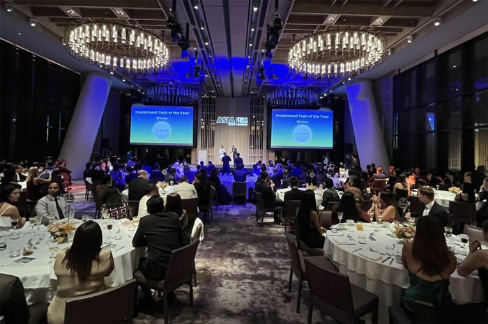 Ajang penghargaan “WealthTech of the Year” dalam ajang Asia FinTech Awards 2024 di Singapura. (Istimewa). - Image