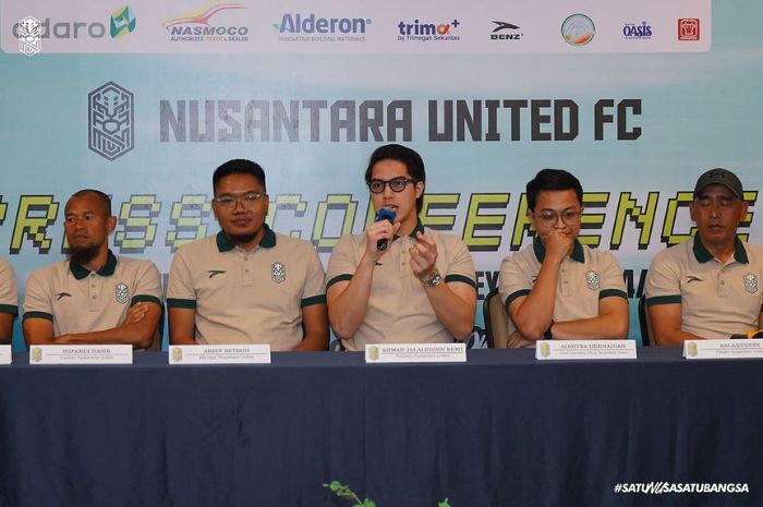 Press conference: Team dan jersey launching Nusantara United untuk Liga 2 Indonesia 2024/25. (Instagram @nusantaraunitedfc) - Image
