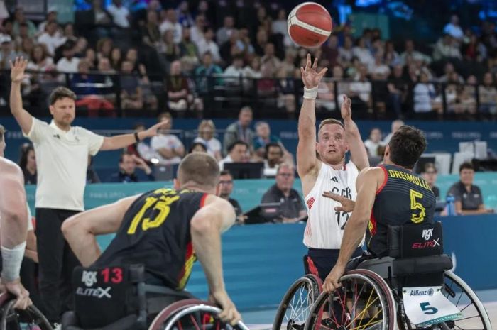 Bola basket kursi roda sudah ada sejak Perang Dunia II yang sekarang dipertandingkan di Paralimpiade Paris 2024. (iwbf.org) - Image