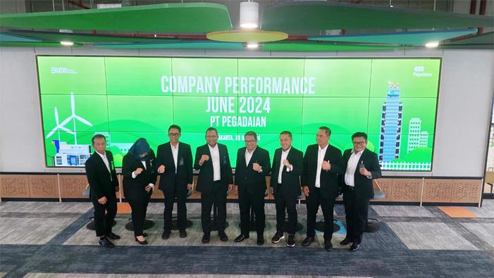 Jajaran direksi dan komisaris PT Pegadaian seusai pemaparan kinerja Semeter I 2024. (Istimewa) - Image
