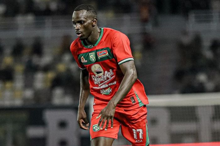 Flavio Silva punya warisan besar di nomor punggungnya yang pernah dipakai top skor abadi Persebaya Surabaya. (Instagram/@flaviosilvaa_9) - Image