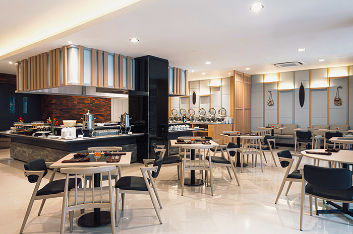 SAJIKAN MENU TRADISIONAL: Salah satu daya tarik utama Best Western Sagita Hotel Jayapura adalah kuliner khas Papua yang disajikan di restorannya. (BWH Hotels) - Image