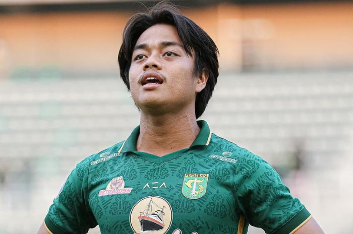 Andre Oktaviansyah jadi salah satu pencetak gol termuda Persebaya Surabaya yang masih membela Green Force di Liga 1 Indonesia 2024/2025. (Instagram/@andreoktvn7) - Image