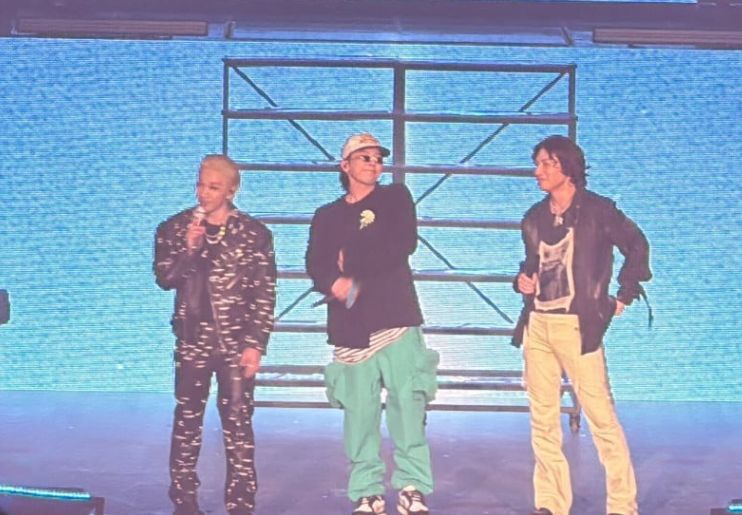Anggota BIGBANG reuni di konser Taeyang./X @ggyyyyy_bang - Image