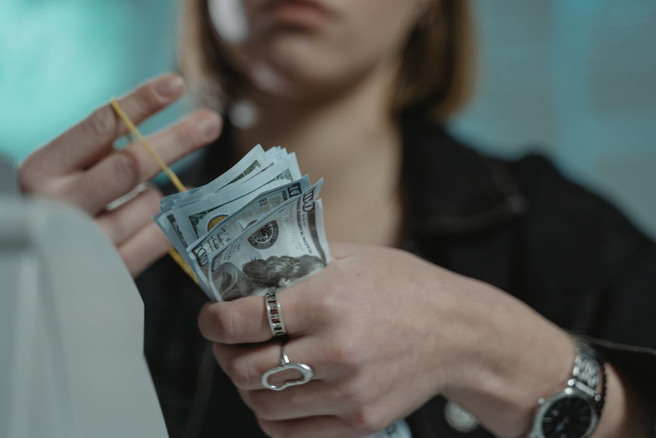 eton yang punya keberuntungan tinggi dan rezeki tak berhenti menurut Primbon Jawa. (Pexels/ Tima Miroshnichenko) - Image