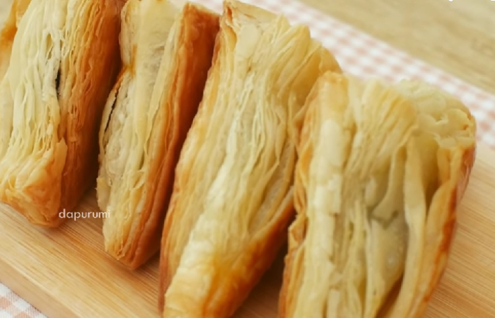 Resep Adonan Puff Pastry yang Enak dan Anti Gagal./Tangkap Layar YouTube dapurumi - Image