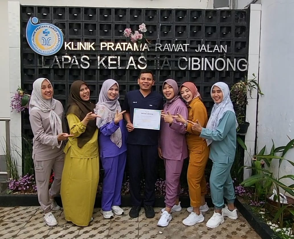 Klinik Pratama Rawat Jalan Lembaga Pemasyarakatan (Lapas) Kelas IIA Cibinong berhasil meraih akreditasi dengan predikat Paripurna, Kamis,(8/8/2024). (Istimewa) - Image