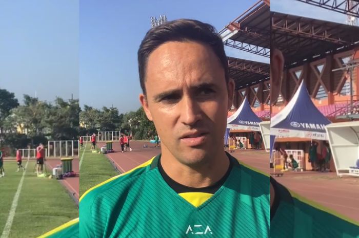 Paul Munster tak begitu peduli dengan rekor buruk Fabio Lefundes ketika menghadapi Persebaya Surabaya di Liga 1 Indonesia. (Moch. Rizky Pratama Putra/JawaPos.com) - Image