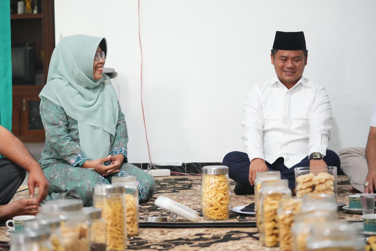 Ischak Maulana Rohman bertemu Umi Azizah di Tegal pada Kamis (12/9/2024). (Istimewa) - Image