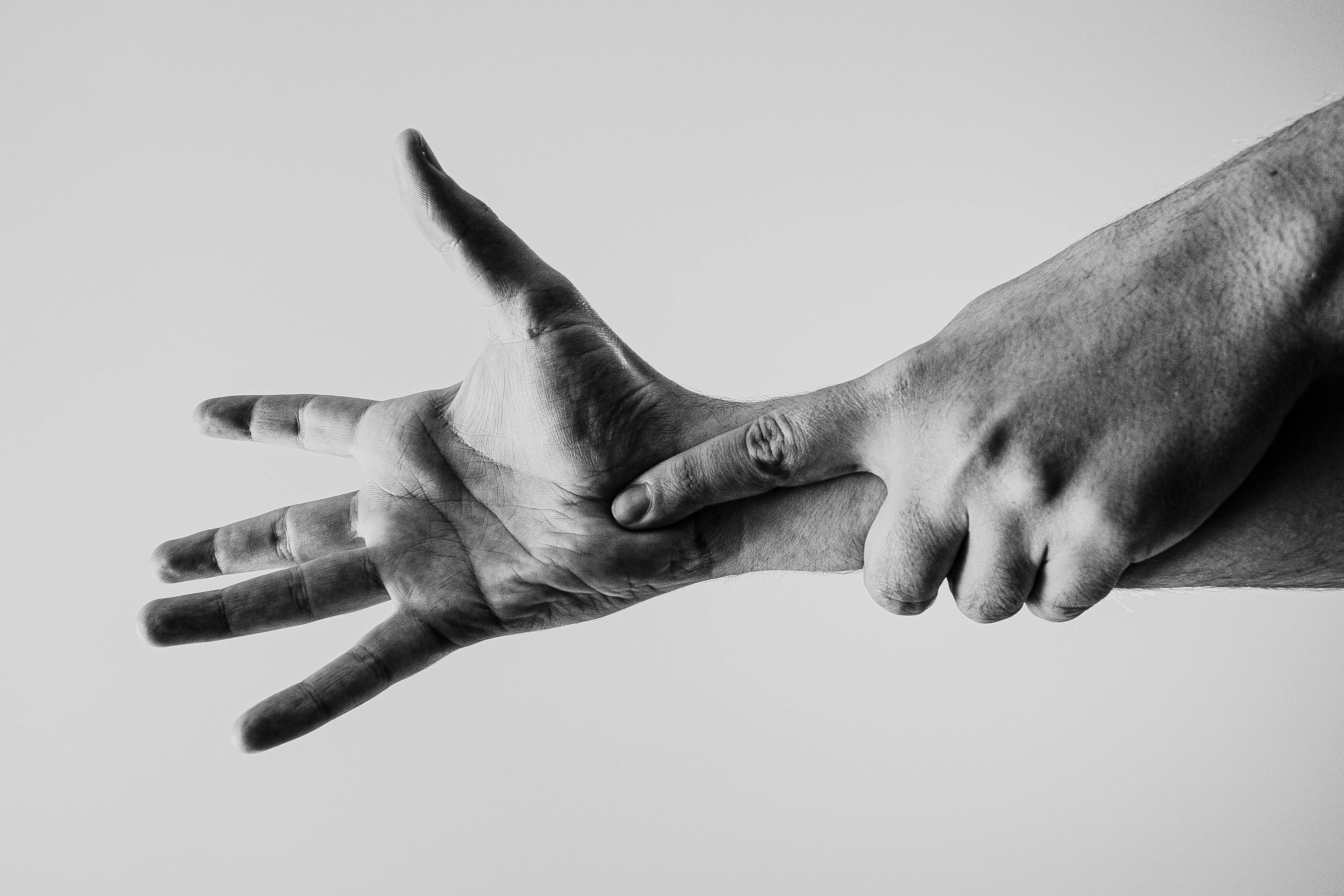 Ilustrasi telapak tangan. (Pexels/ Ave Calvar) - Image