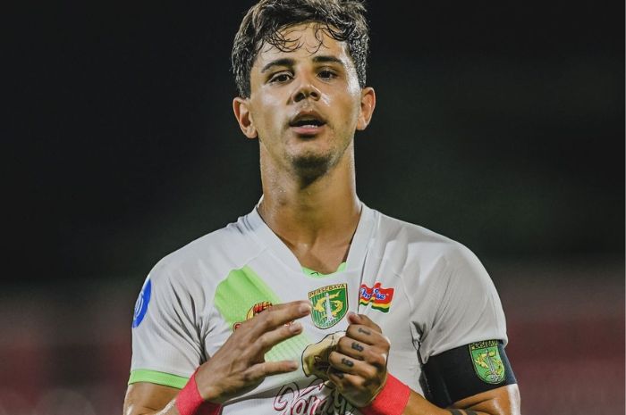 Bintang Persebaya Surabaya Bruno Moreira akan berhadapan dengan Moussa Sidibe yang jadi top skor Persis Solo di Liga 1 Indonesia 2024/2025. (Instagram/@brunomoreira99) - Image