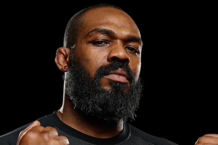 Jon Jones pertimbangkan pensiun setelah hadapi Stipe Miocic di UFC 309. (Instagram/@jonnybones) - Image