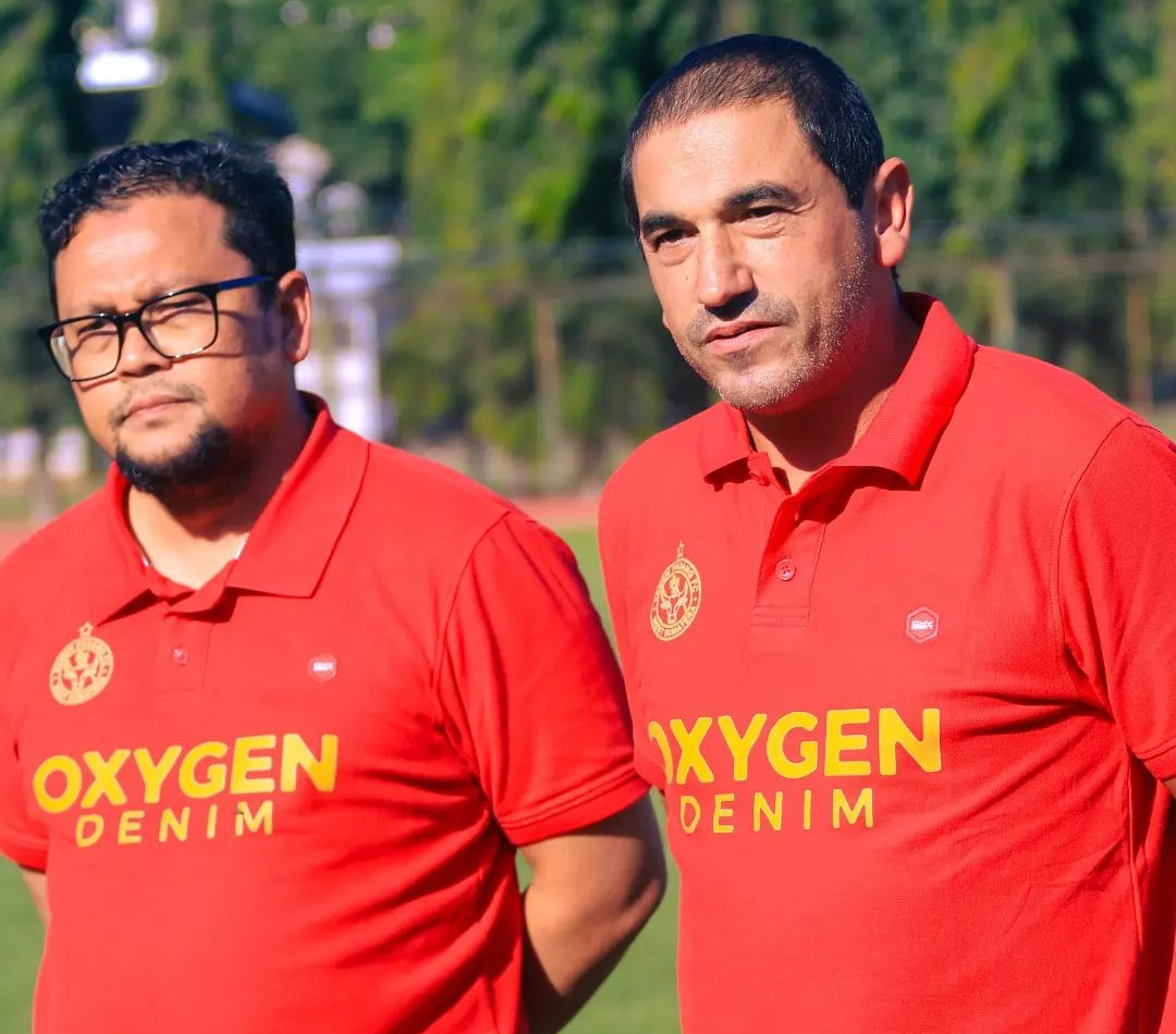 Eduardo Almeida (kanan) jadi pelatih baru Semen Padang setelah sempat menukangi Kabau Sirah pada paruh kedua Liga 1 musim 2018/2019. (Instagram @semenpadangfcid) - Image
