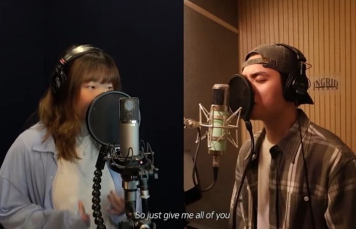 lirik lagu dan terjemahan Rewrite The Stars - Image