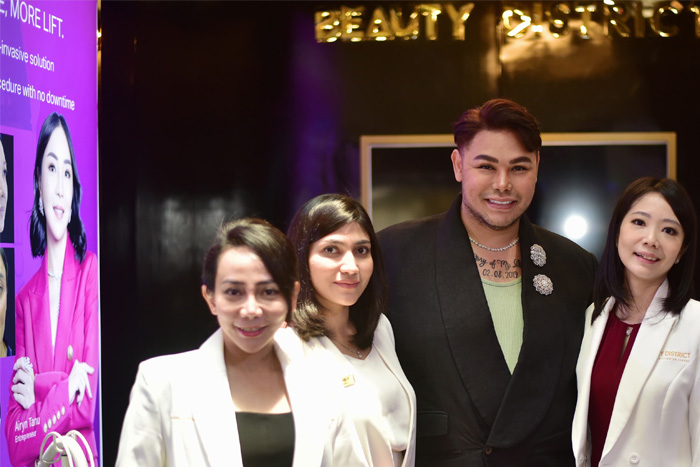 Ivan Gunawan, Founder dari Miss Mega Bintang Indonesia bersama Airyn Tanu, Founder dari Passion Jewelry/Foto: Istimewa. - Image
